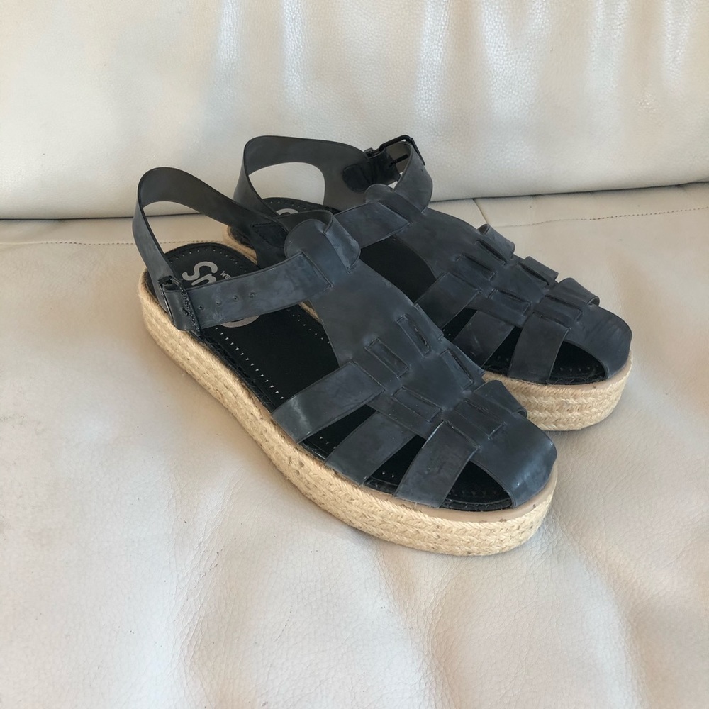 NWOT Vegan Sam Edelman Fisherman Platform Sandals.